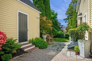 27 Waldron St, Marblehead, MA 01945 - Photo 23