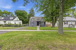 111 Breckwood Blvd, Springfield, MA 01119 - Photo 3