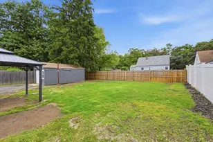 111 Breckwood Blvd, Springfield, MA 01119 - Photo 35