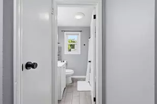 111 Breckwood Blvd, Springfield, MA 01119 - Photo 23