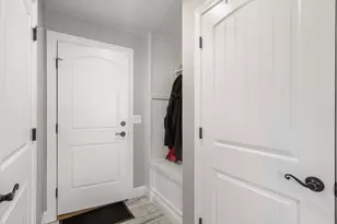 28 Park Ave, Medford, MA 02155 - Photo 25