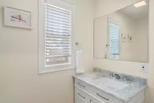28 Park Ave, Medford, MA 02155 - Photo 9