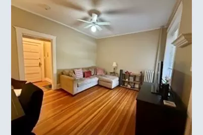 457 Washington St #8, Newton, MA 02458 - Photo 5