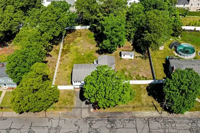 37 Old Coach Rd, Braintree, MA 02184 - Photo 3