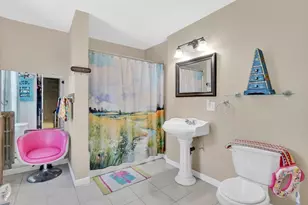 23 Oakes Ave, Southbridge, MA 01550 - Photo 25