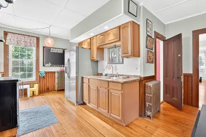 23 Oakes Ave, Southbridge, MA 01550 - Photo 17