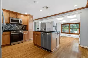 179 Woburn St, Medford, MA 02155 - Photo 7
