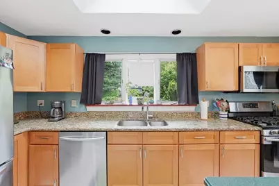 137 South St, Northborough, MA 01532 - Photo 3