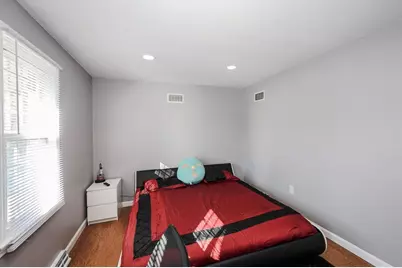 32A Rockingham Street #32A, Lowell, MA 01852 - Photo 7