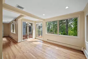244 Ocean Ave, Marblehead, MA 01945 - Photo 11