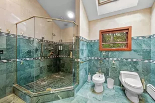 244 Ocean Ave, Marblehead, MA 01945 - Photo 27