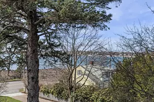 244 Ocean Ave, Marblehead, MA 01945 - Photo 15