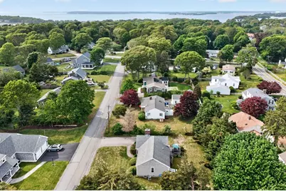 27 Bellavista Dr, Bourne, MA 02559 - Photo 5