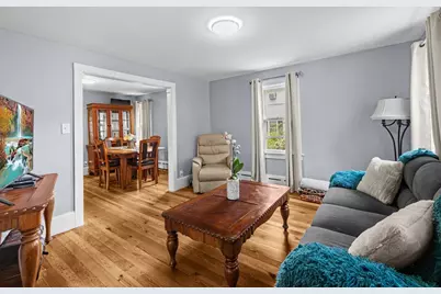 35 Worcester St, Taunton, MA 02780 - Photo 5
