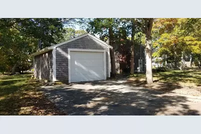 85 Castlewood Cir #85, Barnstable, MA 02601 - Photo 5