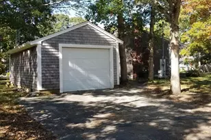85 Castlewood Cir, Barnstable, MA 02601 - Photo 5