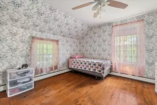 28 Margaret St, Southbridge, MA 01550 - Photo 35