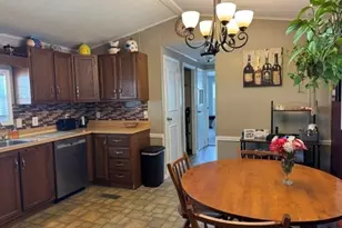 556 Central St, Leominster, MA 01453 - Photo 7