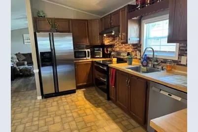 556 Central Street #179, Leominster, MA 01453 - Photo 5