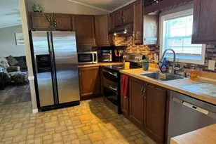 556 Central St, Leominster, MA 01453 - Photo 5