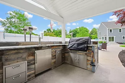 22 Diane Dr, Medway, MA 02053 - Photo 39