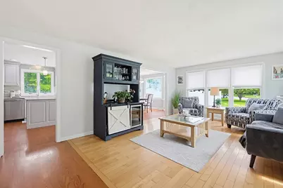 22 Diane Dr, Medway, MA 02053 - Photo 9