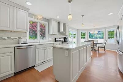 22 Diane Dr, Medway, MA 02053 - Photo 3