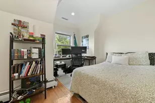 1774 Beacon St, Brookline, MA 02445 - Photo 11