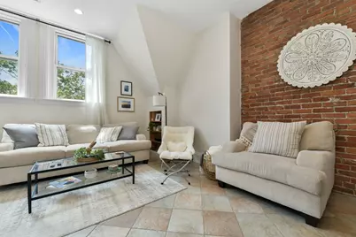 1774 Beacon Street #6, Brookline, MA 02445 - Photo 5