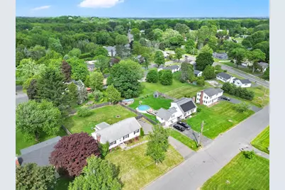 36 Braintree Rd, West Springfield, MA 01089 - Photo 39