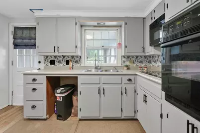 36 Braintree Rd, West Springfield, MA 01089 - Photo 15