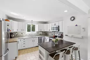 1 Abbot St, Westford, MA 01886 - Photo 9