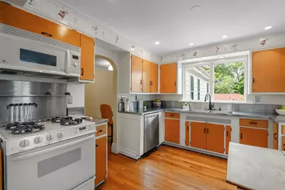 70 Kensington Park, Arlington, MA 02476 - Photo 13