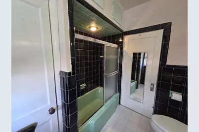 2 Suffolk Ave, Revere, MA 02151 - Photo 13