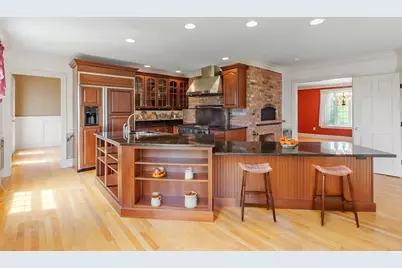 79 Pheasant Run Cir, Leominster, MA 01453 - Photo 5
