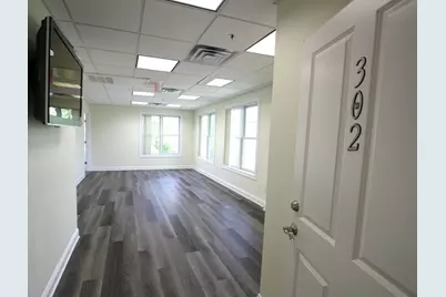 9 Summer St #302-304, Franklin, MA 02038 - Photo 3