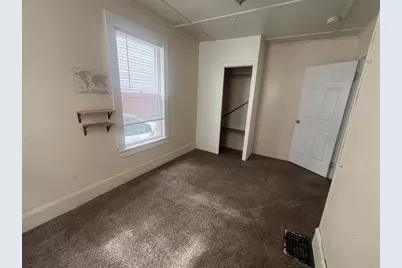 2 Avon Pl, Haverhill, MA 01832 - Photo 5