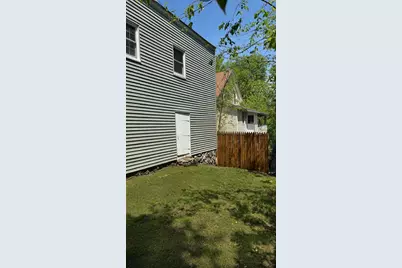 18 Baldwin St, Worcester, MA 01604 - Photo 21