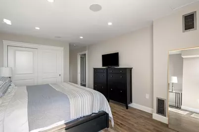 566 Commonwealth Ave #PH2, Boston, MA 02215 - Photo 11