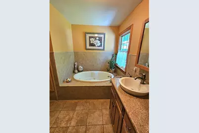 278 Hixville Rd, Dartmouth, MA 02747 - Photo 19