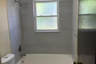 298 Wood Ave, Boston, MA 02136 - Photo 9