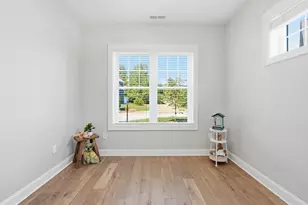 705 Southwood Ln, Clinton, MA 01510 - Photo 17