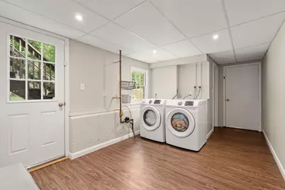 105 High St, Holliston, MA 01746 - Photo 27