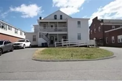 122 Elm St #D, Millbury, MA 01527 - Photo 3