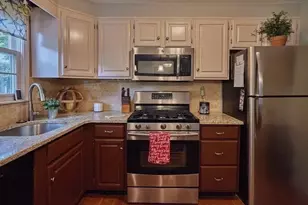 710 Wellman Ave, Chelmsford, MA 01863 - Photo 5