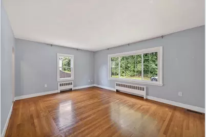 82 Parkside Avenue, Pawtucket, RI 02861 - Photo 5