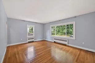 82 Parkside Ave, Pawtucket, RI 02861 - Photo 5