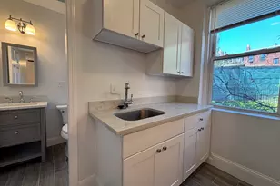 7 Grove St, Boston, MA 02114 - Photo 9
