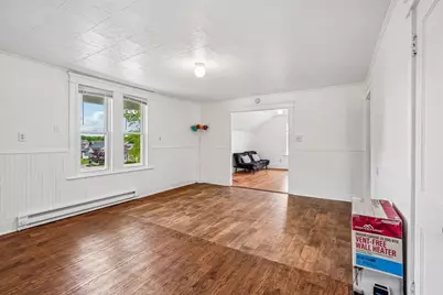 21 Miller St, Blackstone, MA 01504 - Photo 13