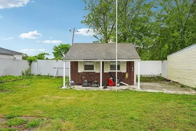 21 Miller St, Blackstone, MA 01504 - Photo 31